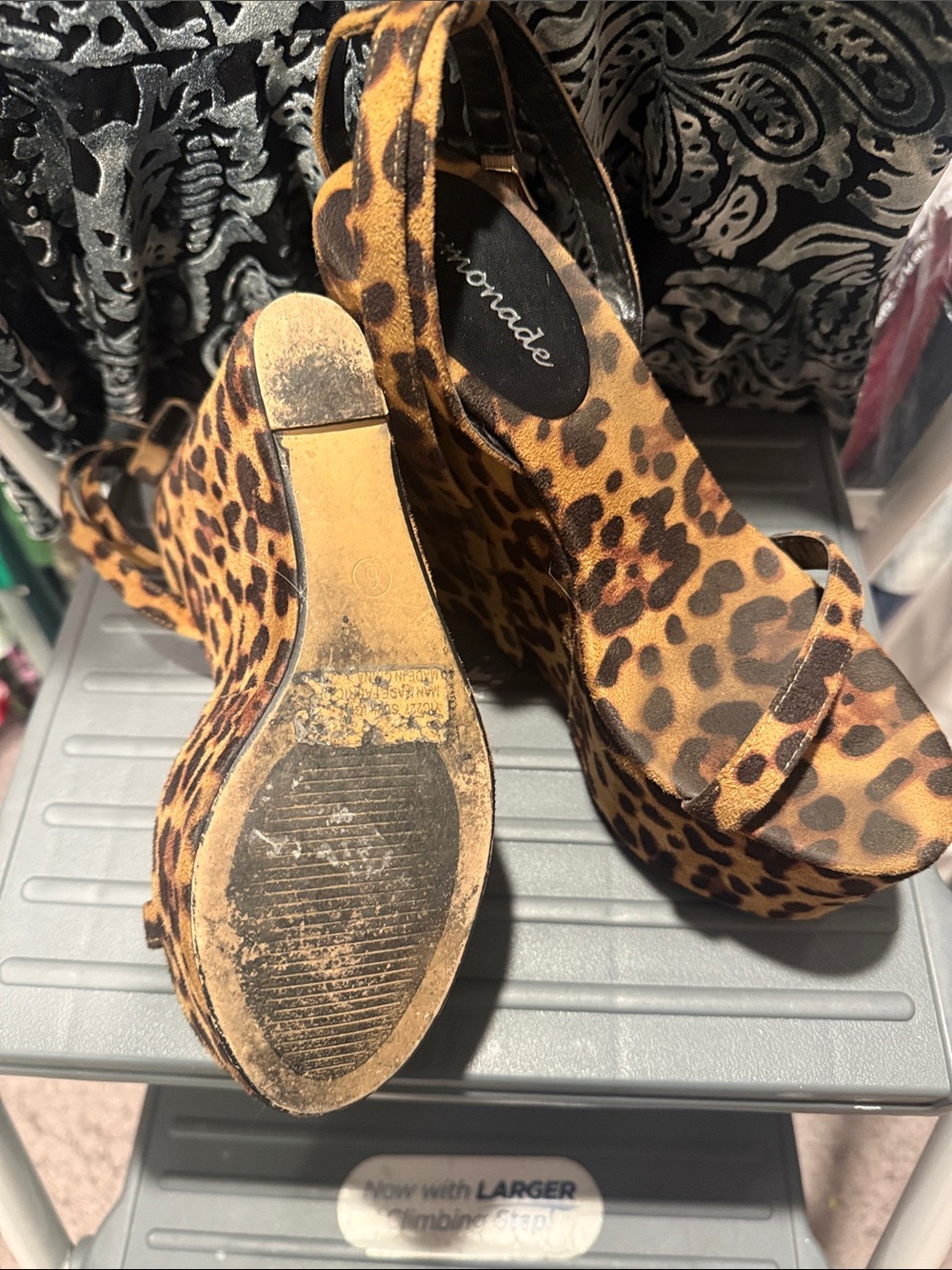 Leopard Print Platform Wedge Sandals - Picture 4 of 8